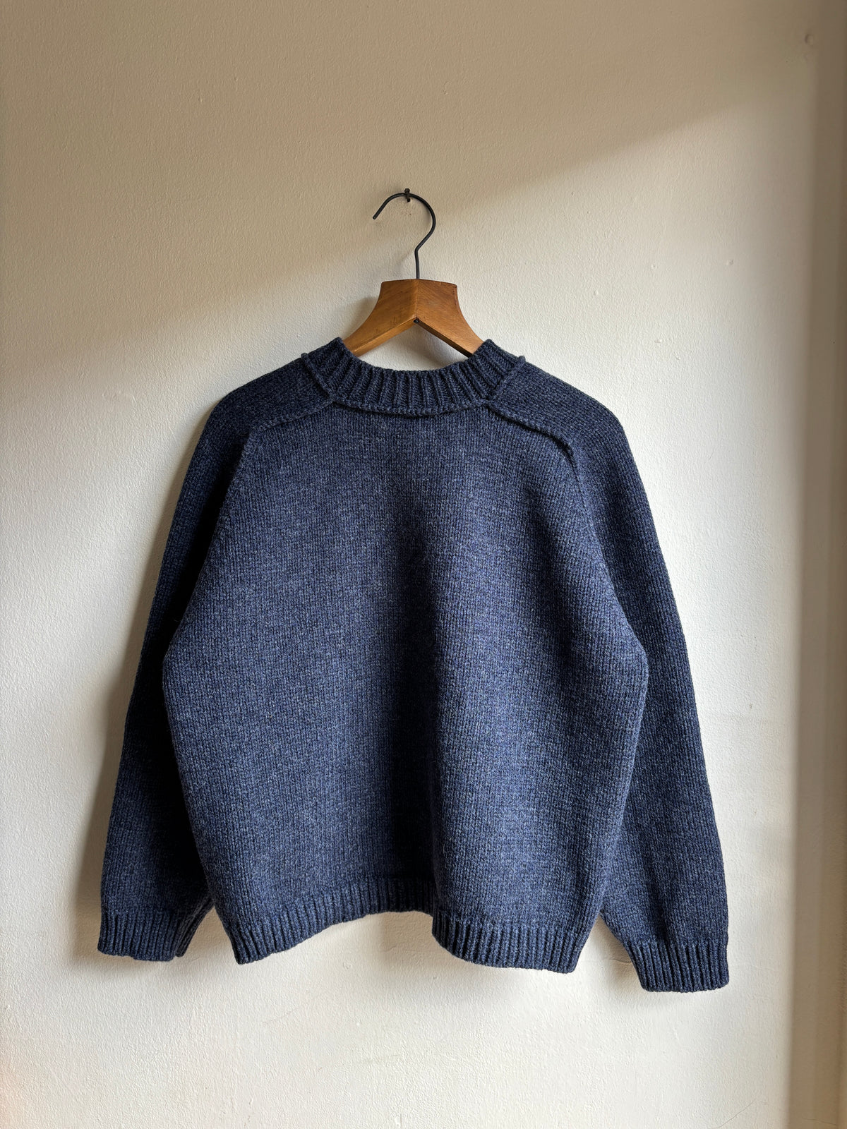 SADDLE SHOULDER CREW NECK JUMPER