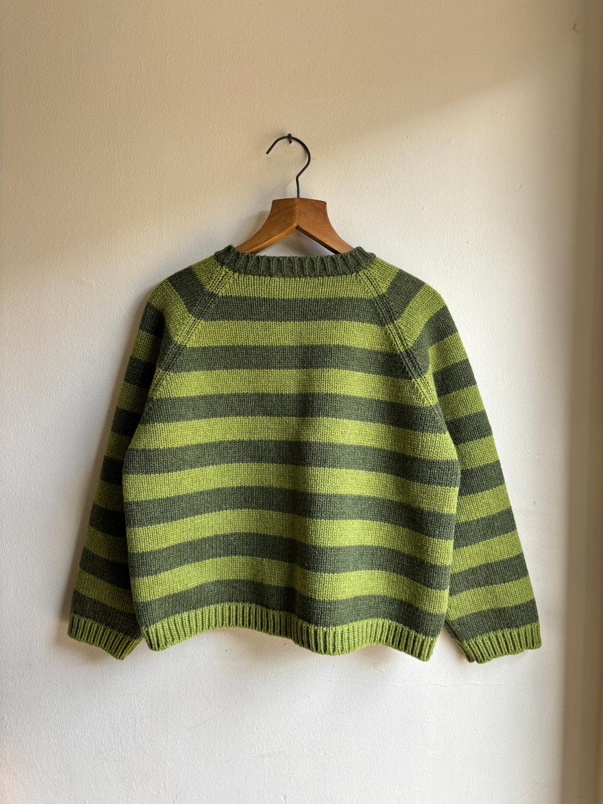 STRIPED RAGLAN CARDIGAN GREENS