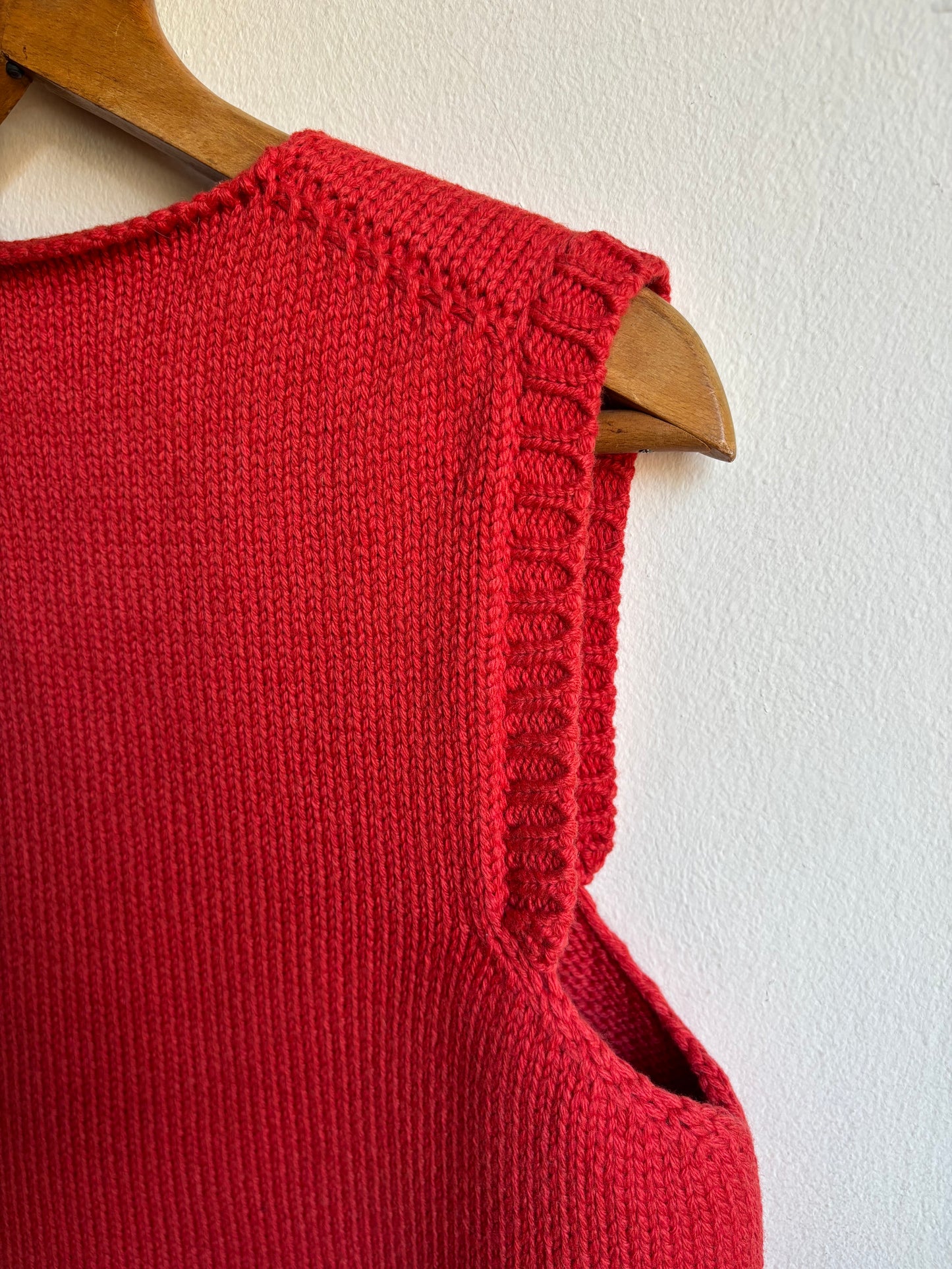 ORGANIC COTTON + MERINO V NECK VEST IN TOMATO