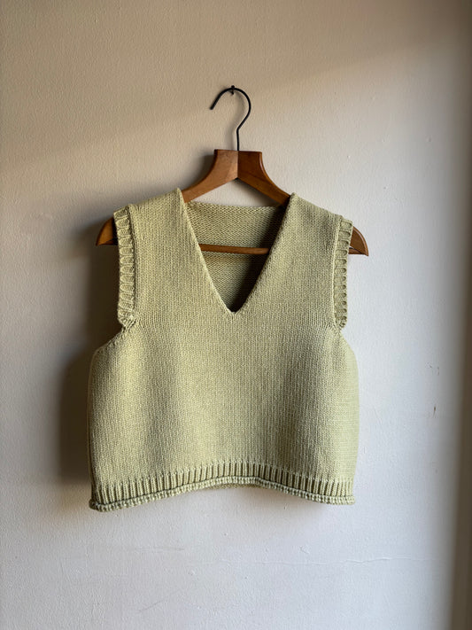 ORGANIC COTTON + MERINO V NECK VEST IN POSSET