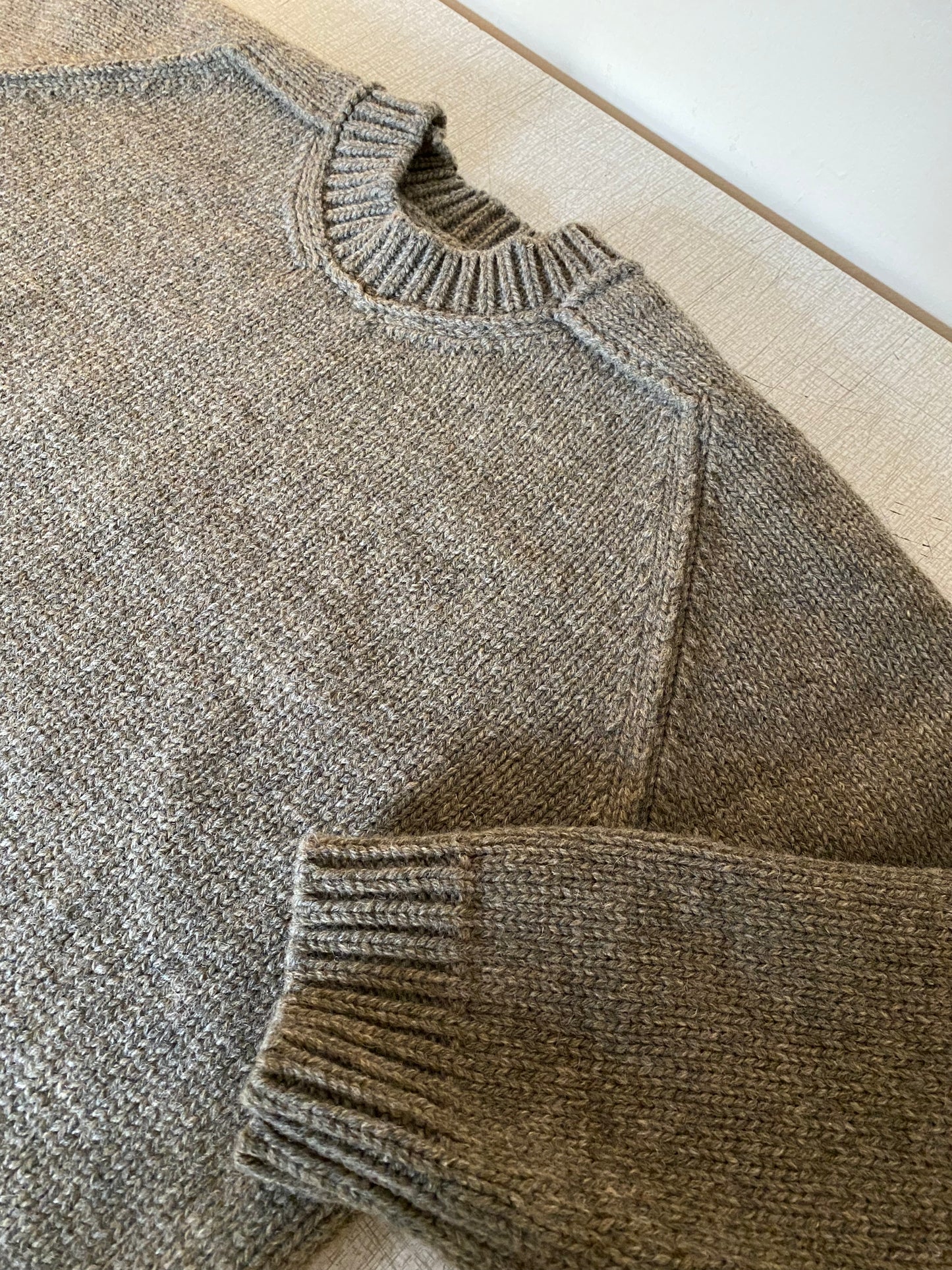WOOL SADDLE SHOULDER JUMPER