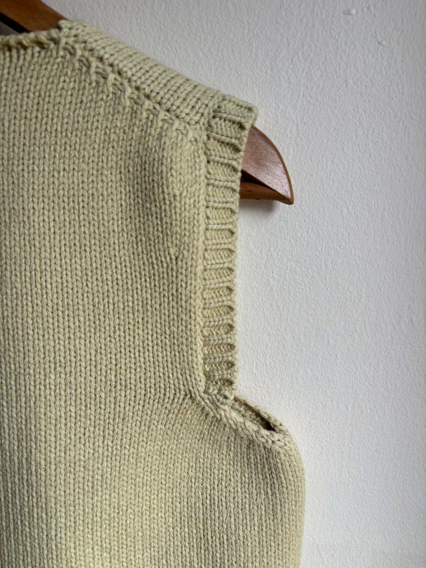 ORGANIC COTTON + MERINO V NECK VEST IN POSSET